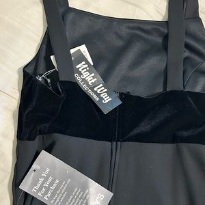 Never worn & now a tad tight…tho I love this so much!  Velvet top & poly below.